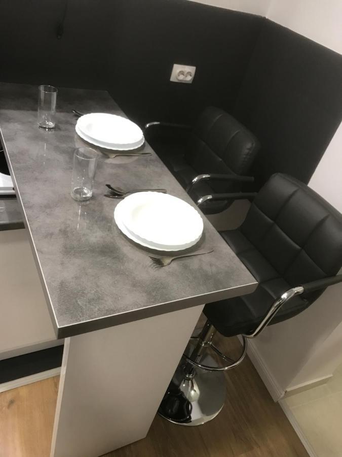 Apartman Kristina Free Parking Újvidék Kültér fotó